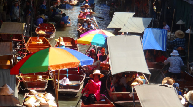 Floating Market Damnoen Saduak: Mercado flutuante em Bangkok