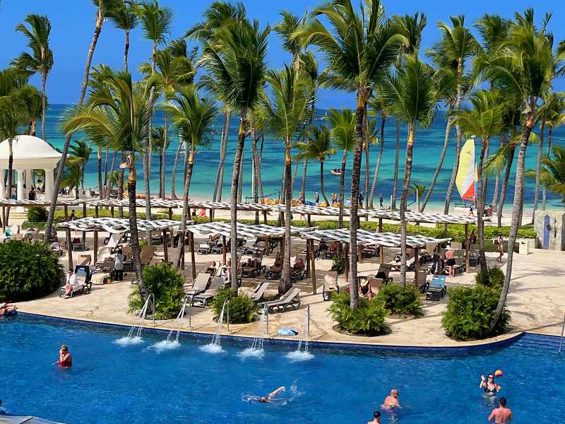 Piscina do Barceló Bavaro Palace Resort